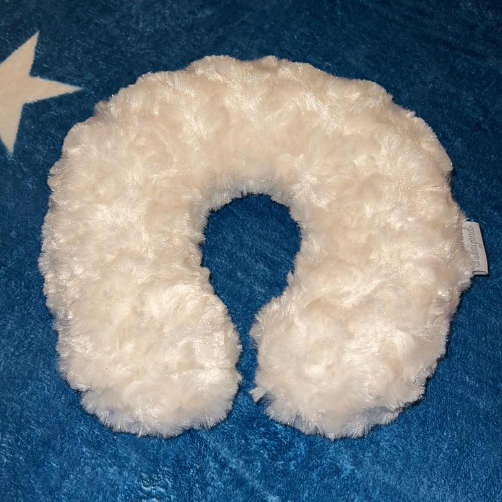 Baby/kids neck pillow